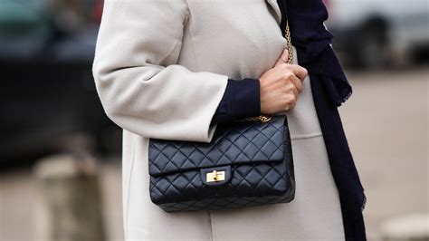 Chanel: la trayectoria emblemática de los bolsos 2.55 y 11.12